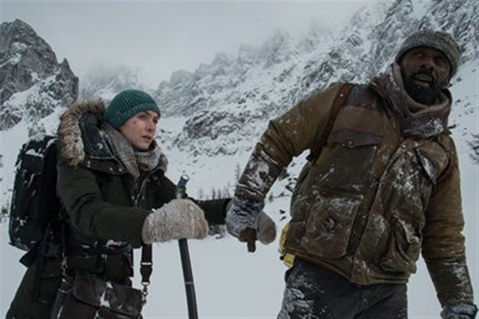 The Mountain Between Us - What2Watch